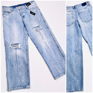 Express Womans Jeans Relaxed Straight Jeans 8S Light Blue Distressed Low Rise